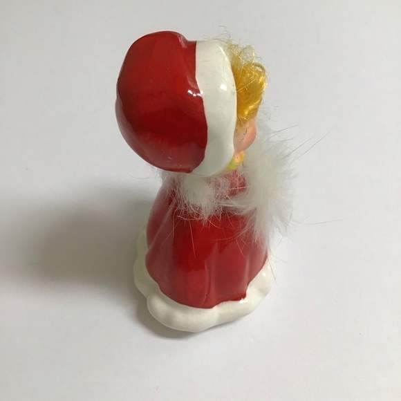Napco ? Ceramic Christmas Girl Figurine Wreath Hair Fur Red Mrs. Claus Dress VTG - Picture 10 of 14